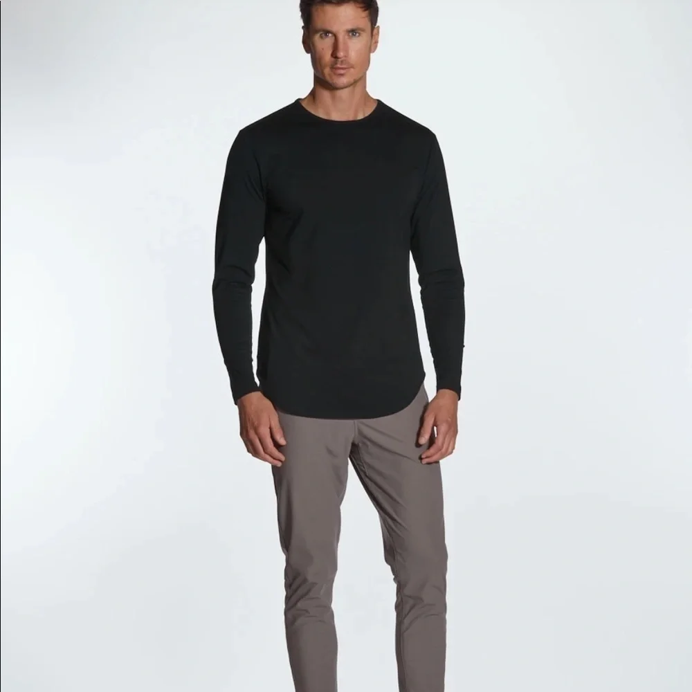 Nwot CUTS Long Sleeve Crew Elongated Shirt Black - Picture 3 of 8